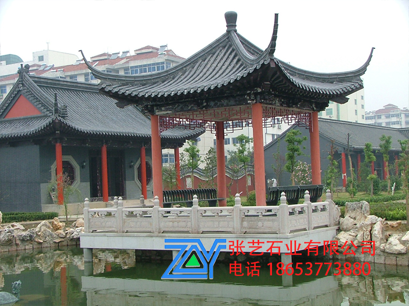 石亭子，石頭長廊