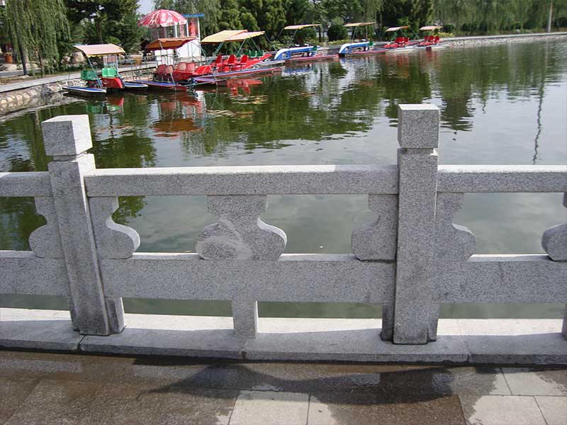 石欄桿