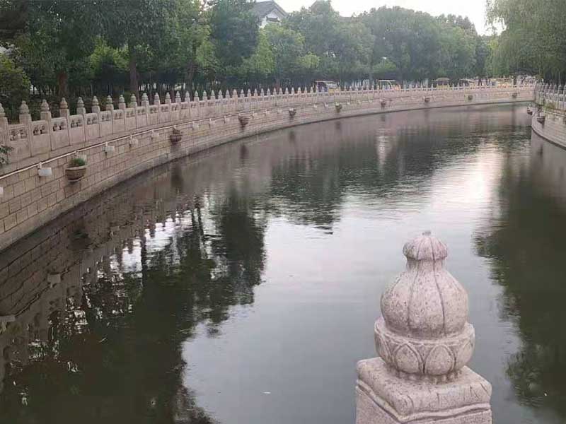 石欄桿