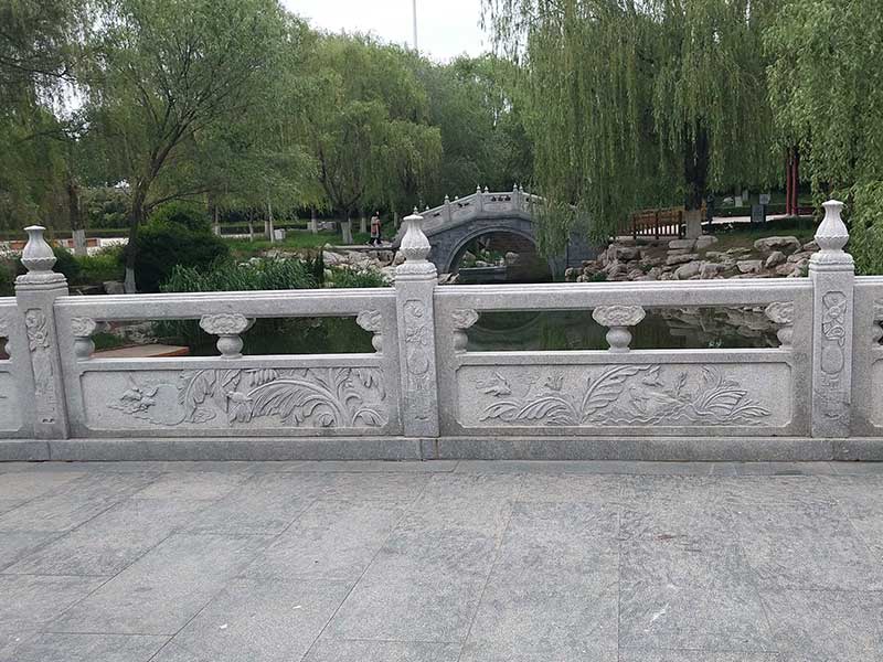 石頭欄桿