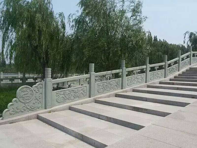 石欄桿