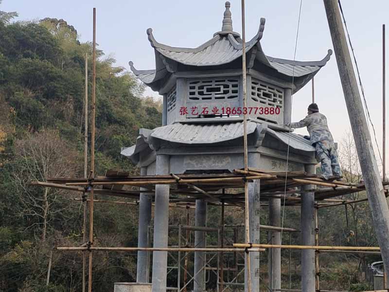 青石涼亭